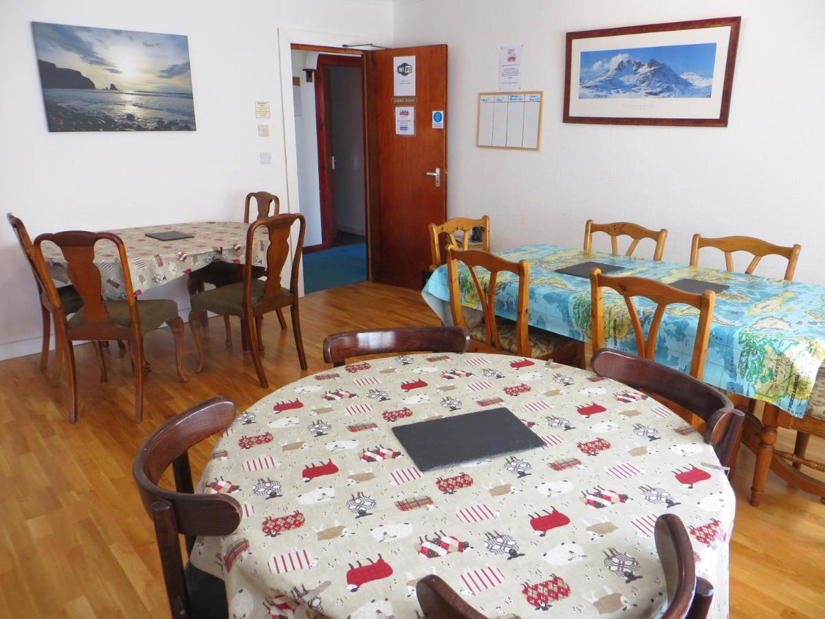 Skye Basecamp Hostel, Broadford Bay, Isle Of Skye Εξωτερικό φωτογραφία